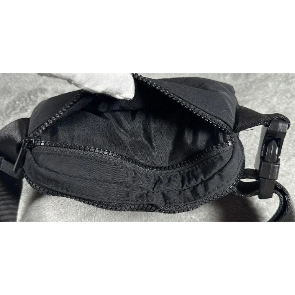 No Boundaries Everyday Belt Bag Waist Pack or Sling Black One Sz WM4059065-0523